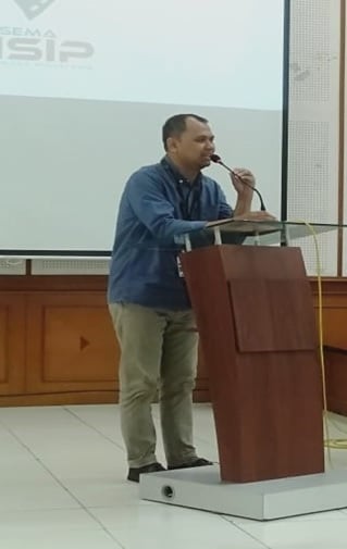 Bapak Edi Witono (Perwakilan Biro Kemahasiswaan)