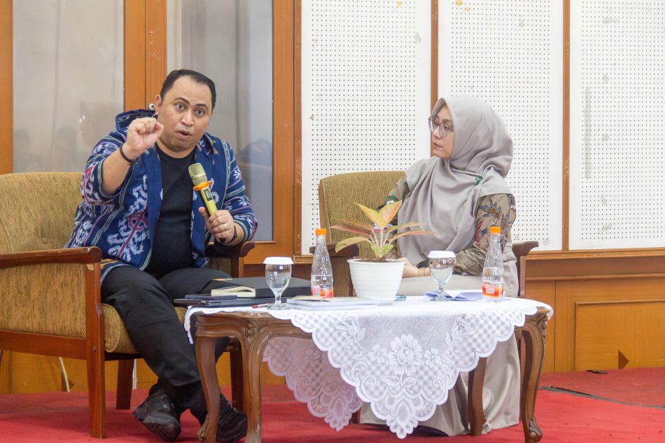 Kuliah Umum FISIP EKSPLORASI IDE MENUJU KREASI FAKTA