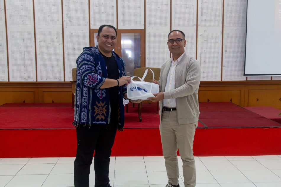 Kuliah Umum FISIP EKSPLORASI IDE MENUJU KREASI FAKTA