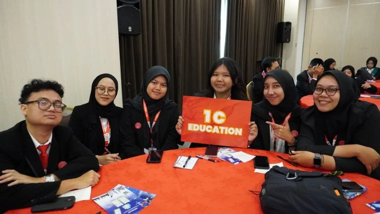 Gambar 2. Kegiatan Delegasi IYIS (Haria Saputry Wahyuni)